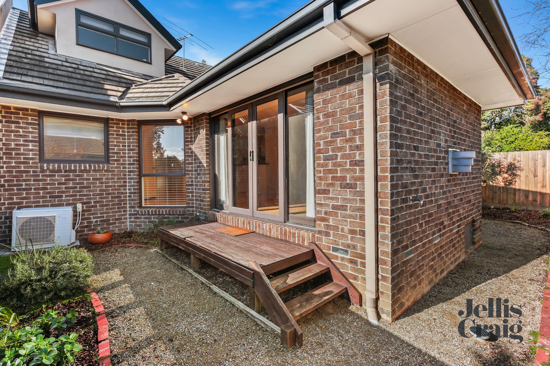 3/9 Louise Court, Glen Waverley image 8