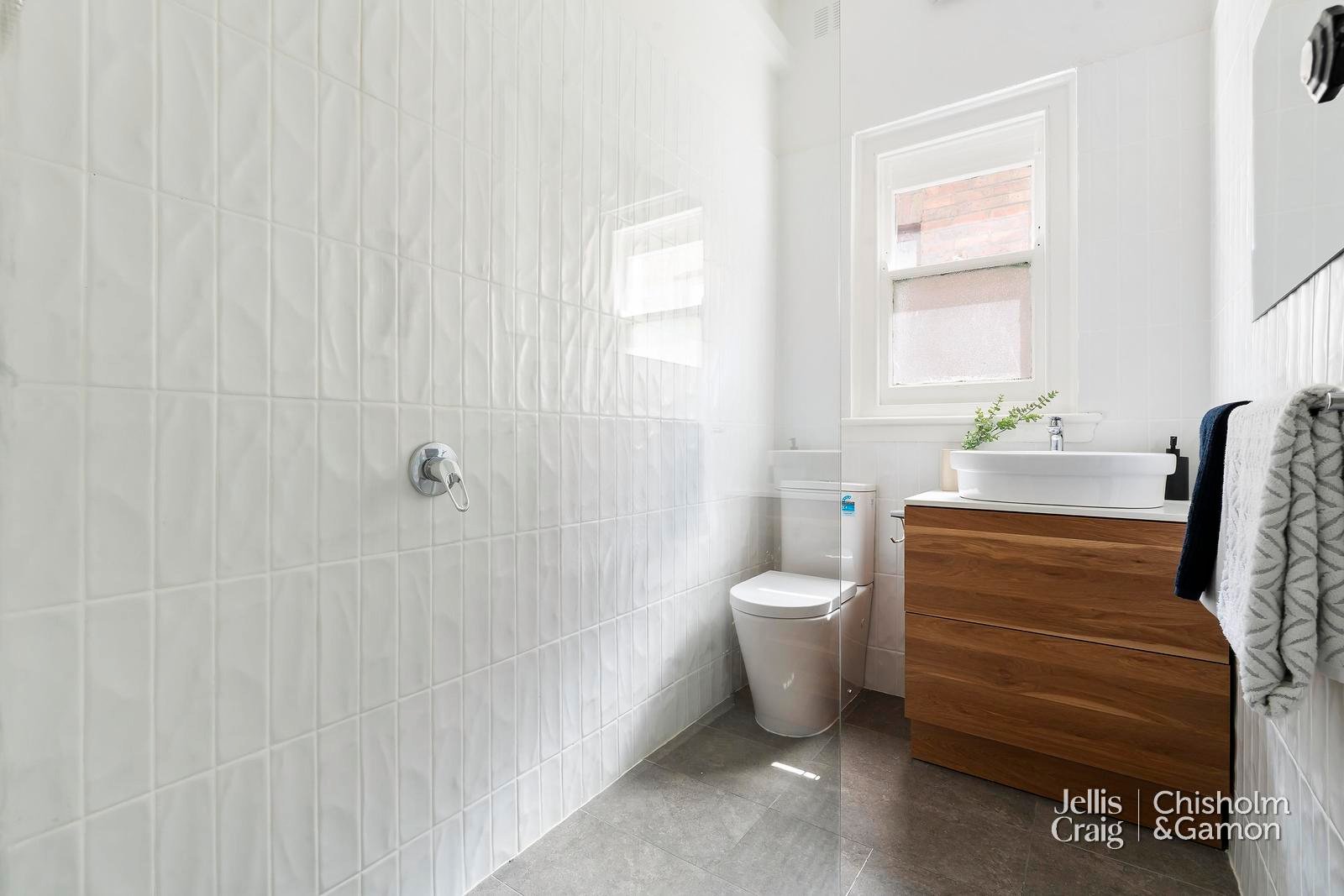 3/9 Marlton Crescent, St Kilda image 12