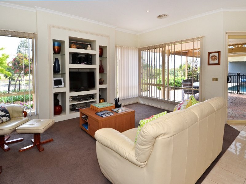 39 Middleton Drive, Bannockburn image 4