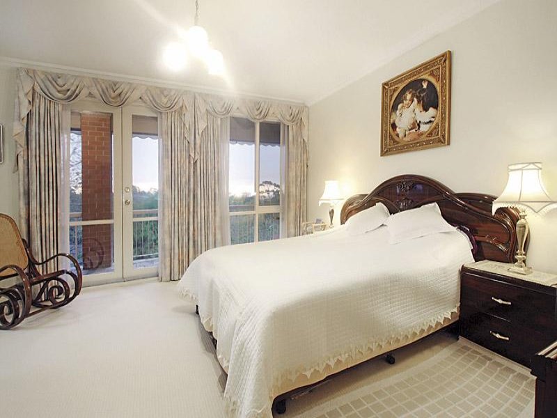 39 Narrak Road, Balwyn image 7