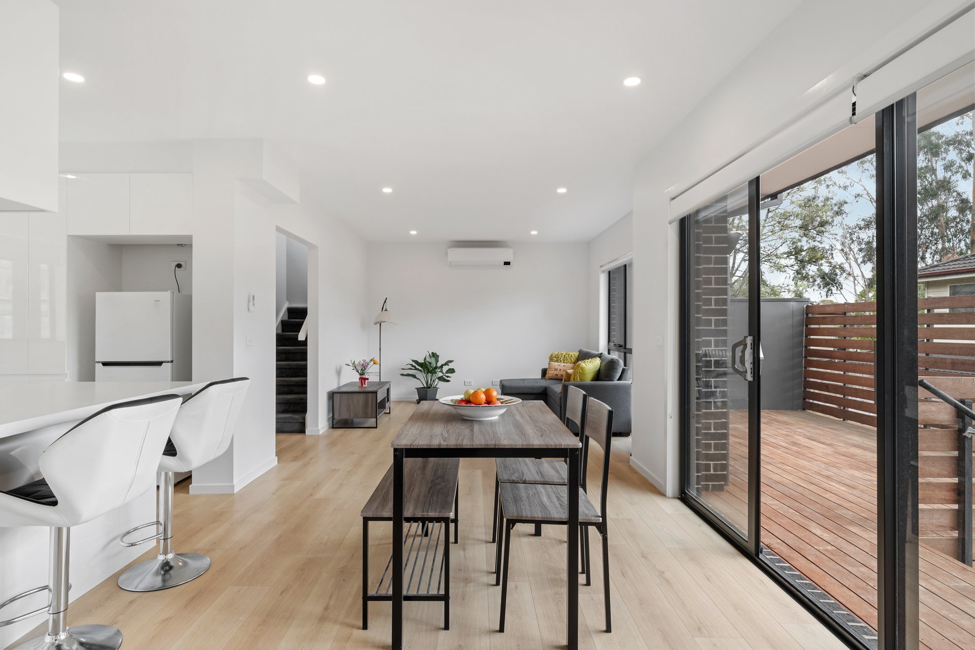 3/9 Newman Road, Croydon image 3