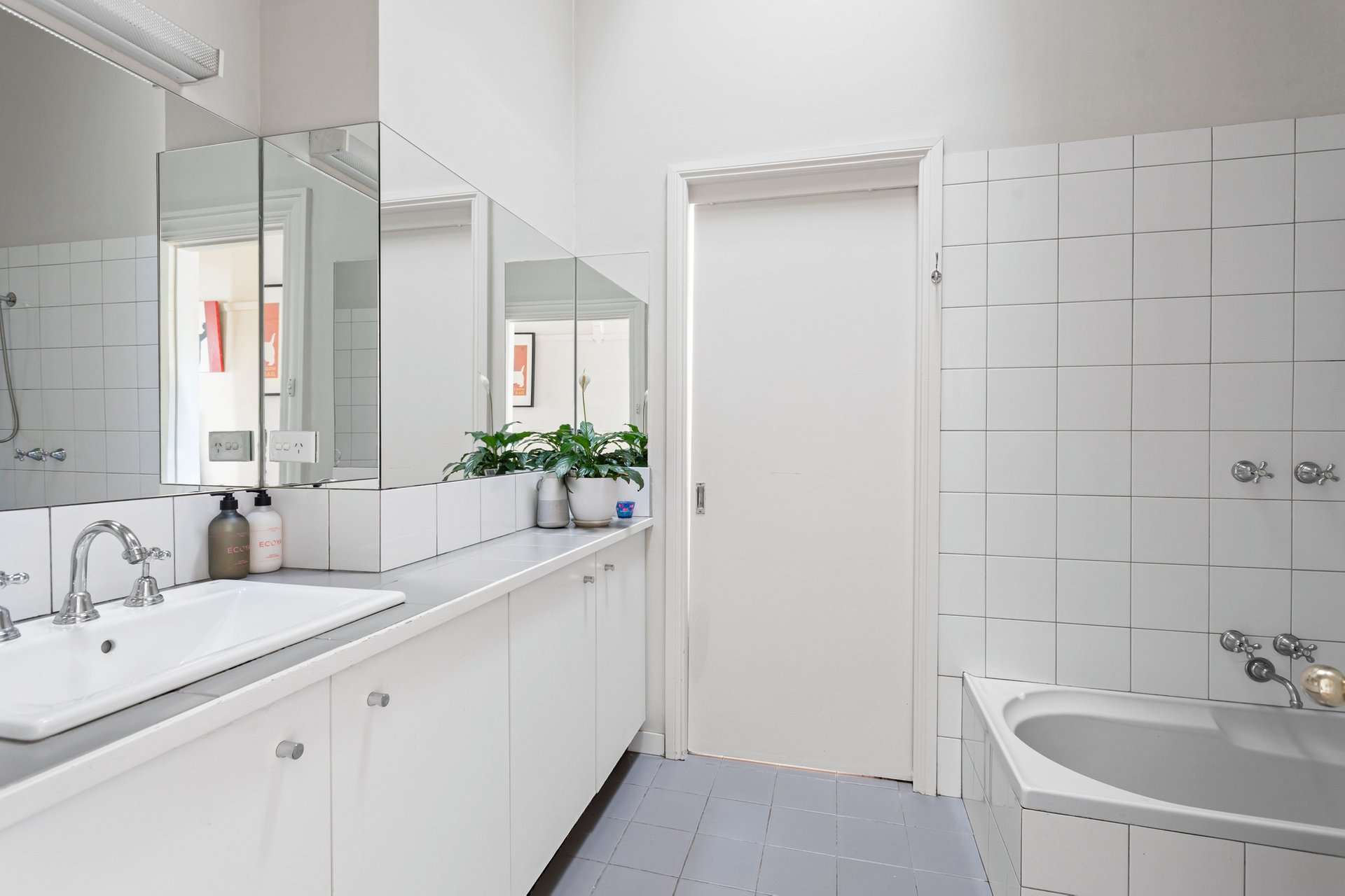 Property Gallery Thumbnail 9
