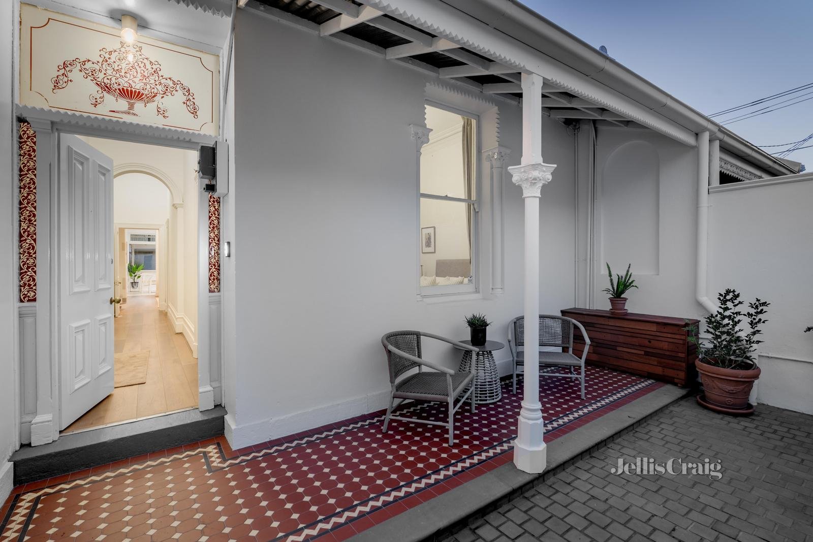 39 Osborne Street, South Yarra image 1