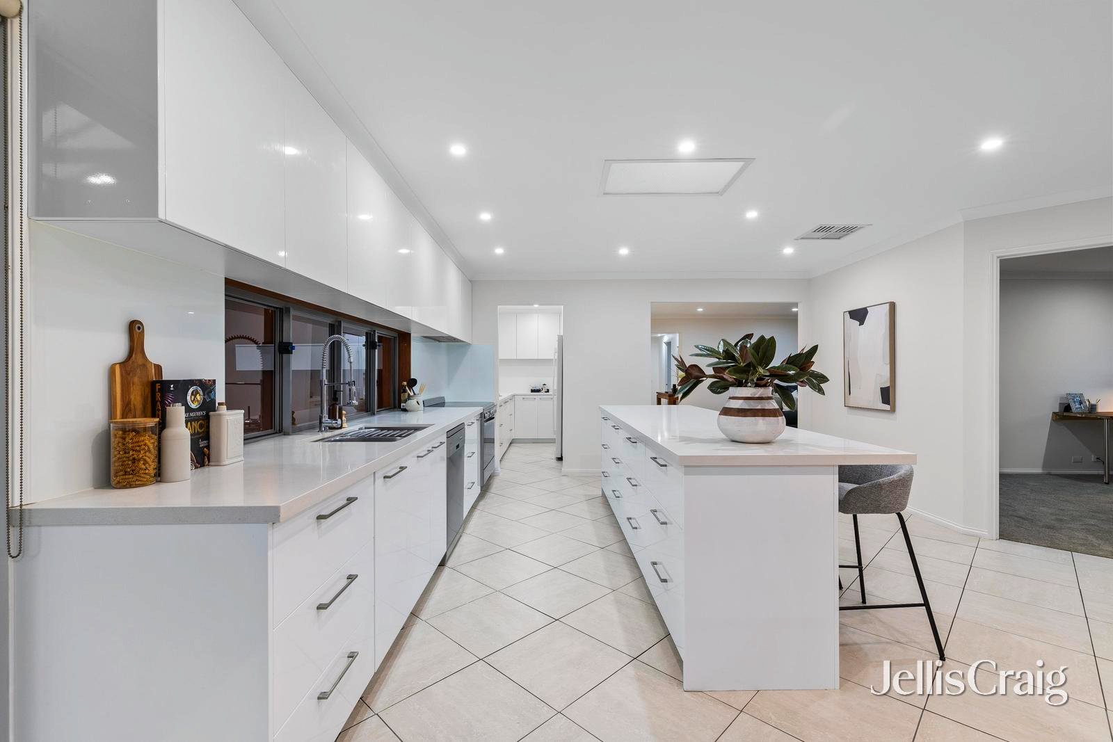 39 Paperbark Drive, Mount&nbsp;Martha image 3