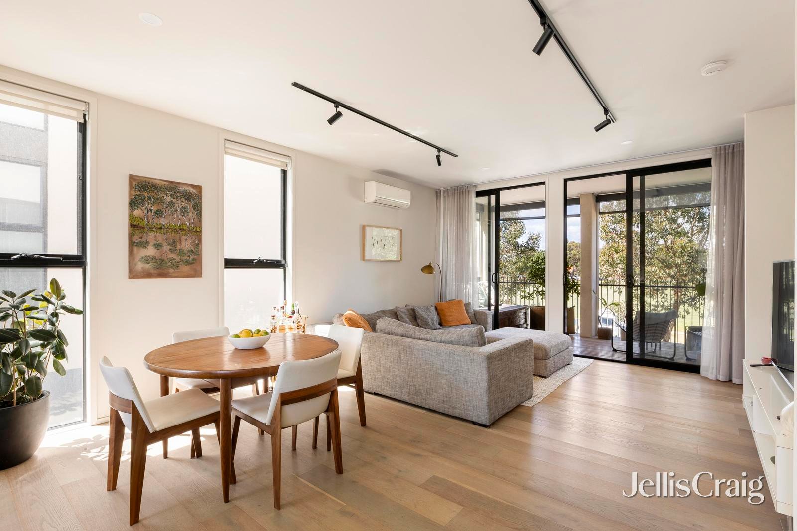 39 Parkview Road, Alphington image 4