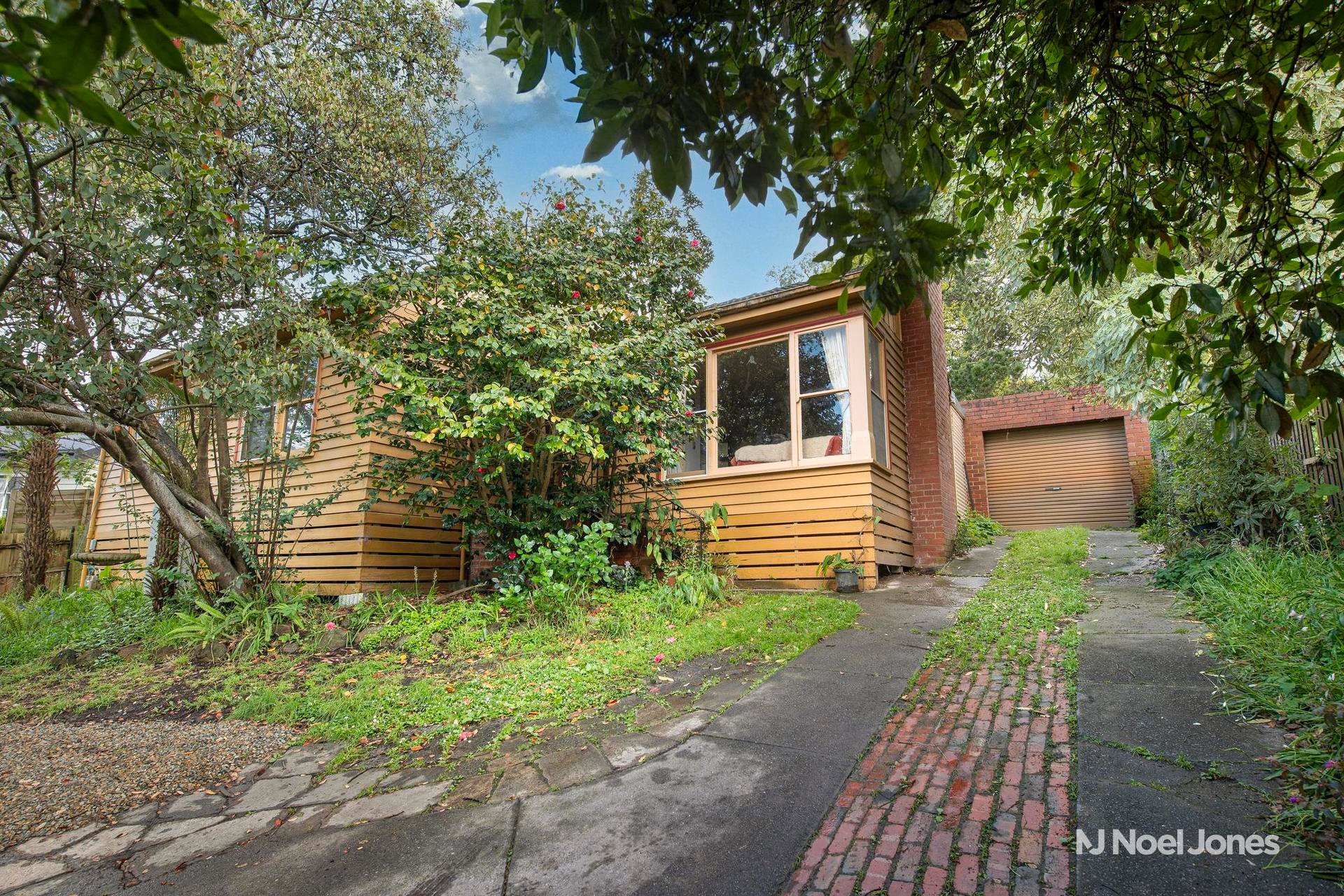 39 Pinewood Avenue, RINGWOOD EAST VIC 3135 Noel Jones