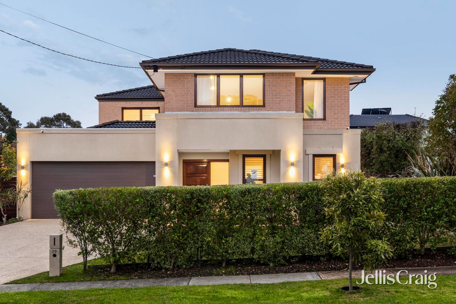 39 Sesame Street, Mount&nbsp;Waverley image 1