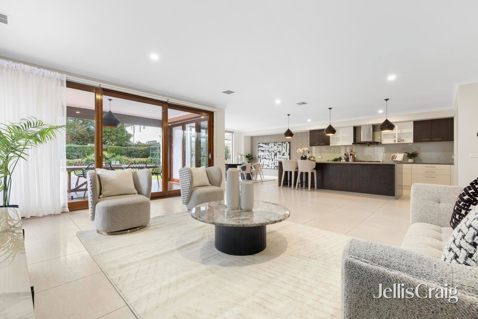 39 Sesame Street, Mount&nbsp;Waverley image 5