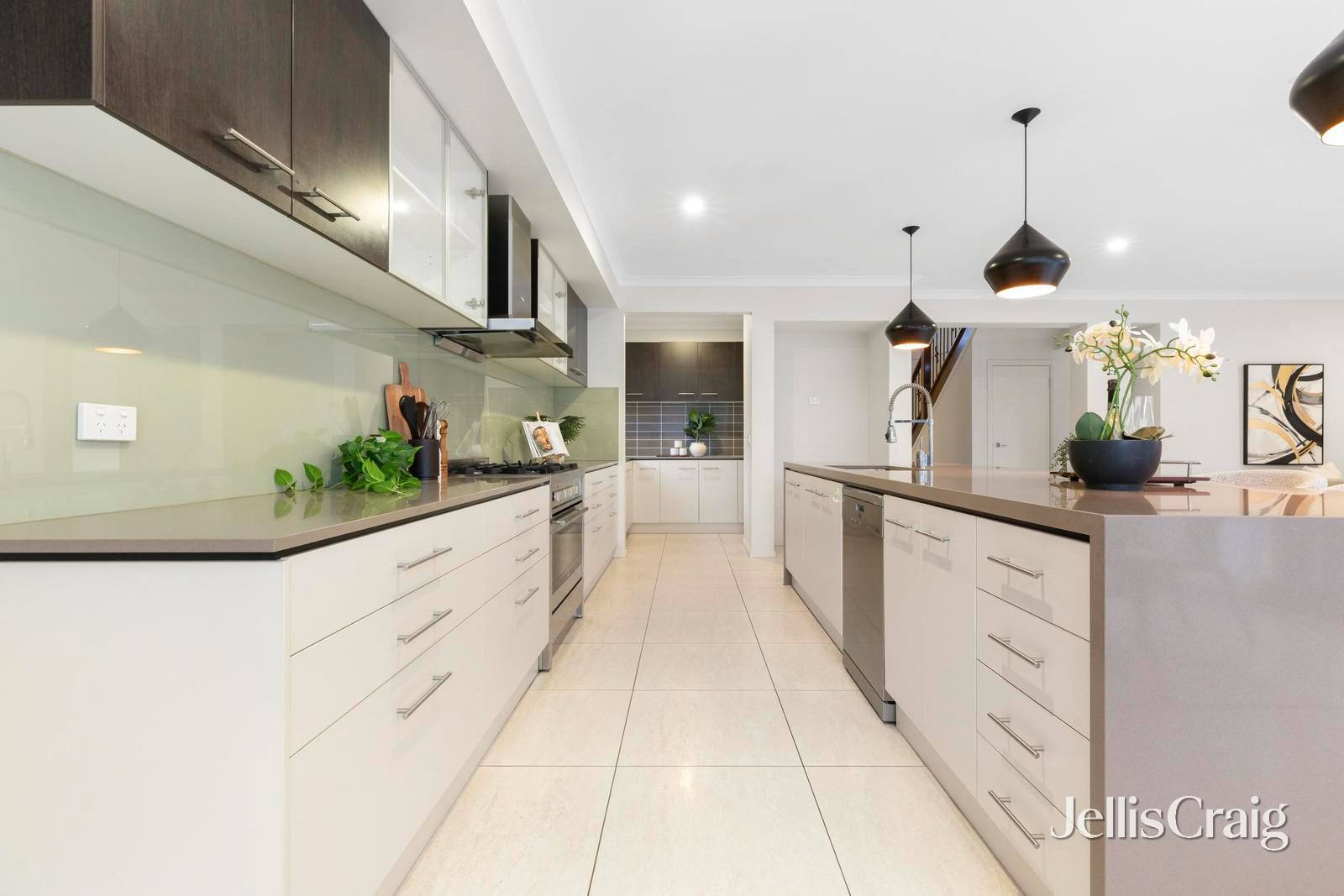 39 Sesame Street, Mount&nbsp;Waverley image 7