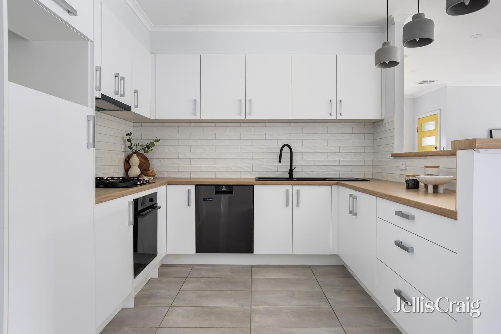 39 Shakespeare Grove, Heidelberg&nbsp;Heights image 4