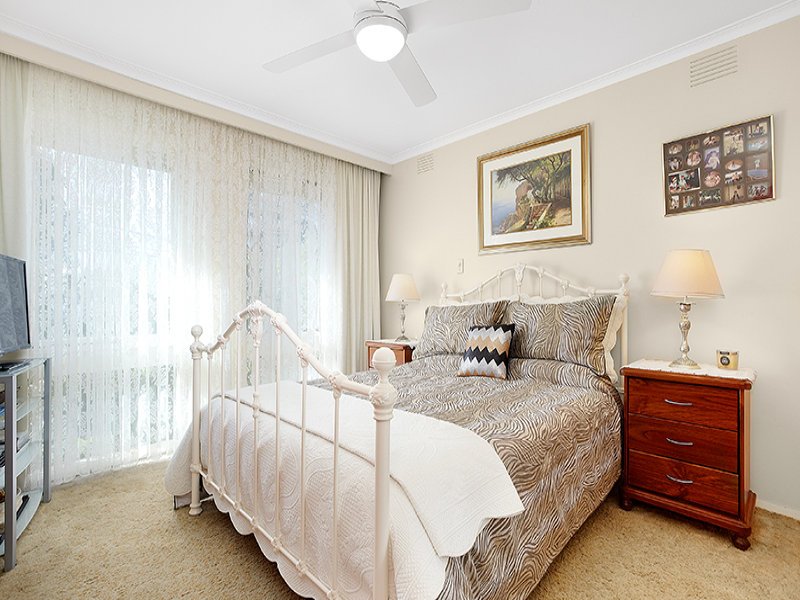 39 Simpsons Road, Box Hill image 5