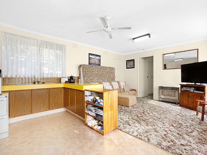 39 Simpsons Road, Box Hill image 8