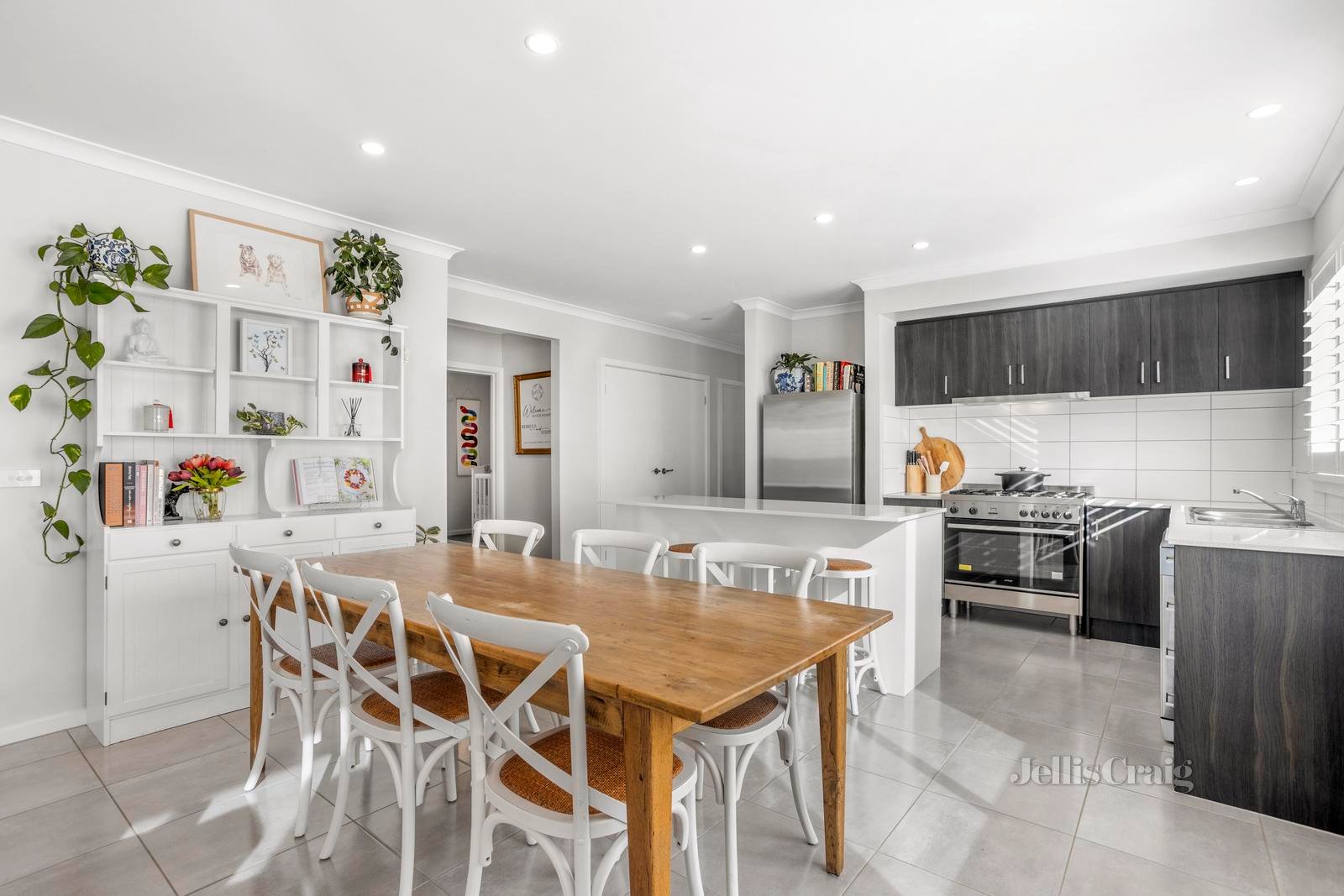 39 South Road, Woodend image 3