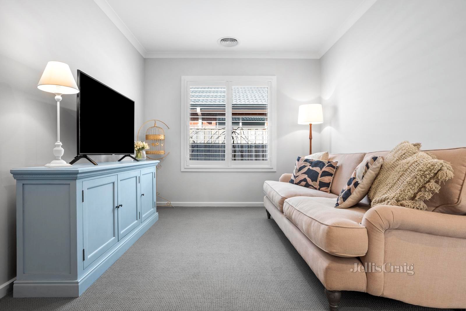39 South Road, Woodend image 6