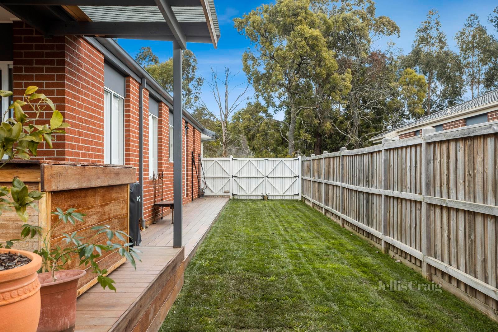 39 South Road, Woodend image 13