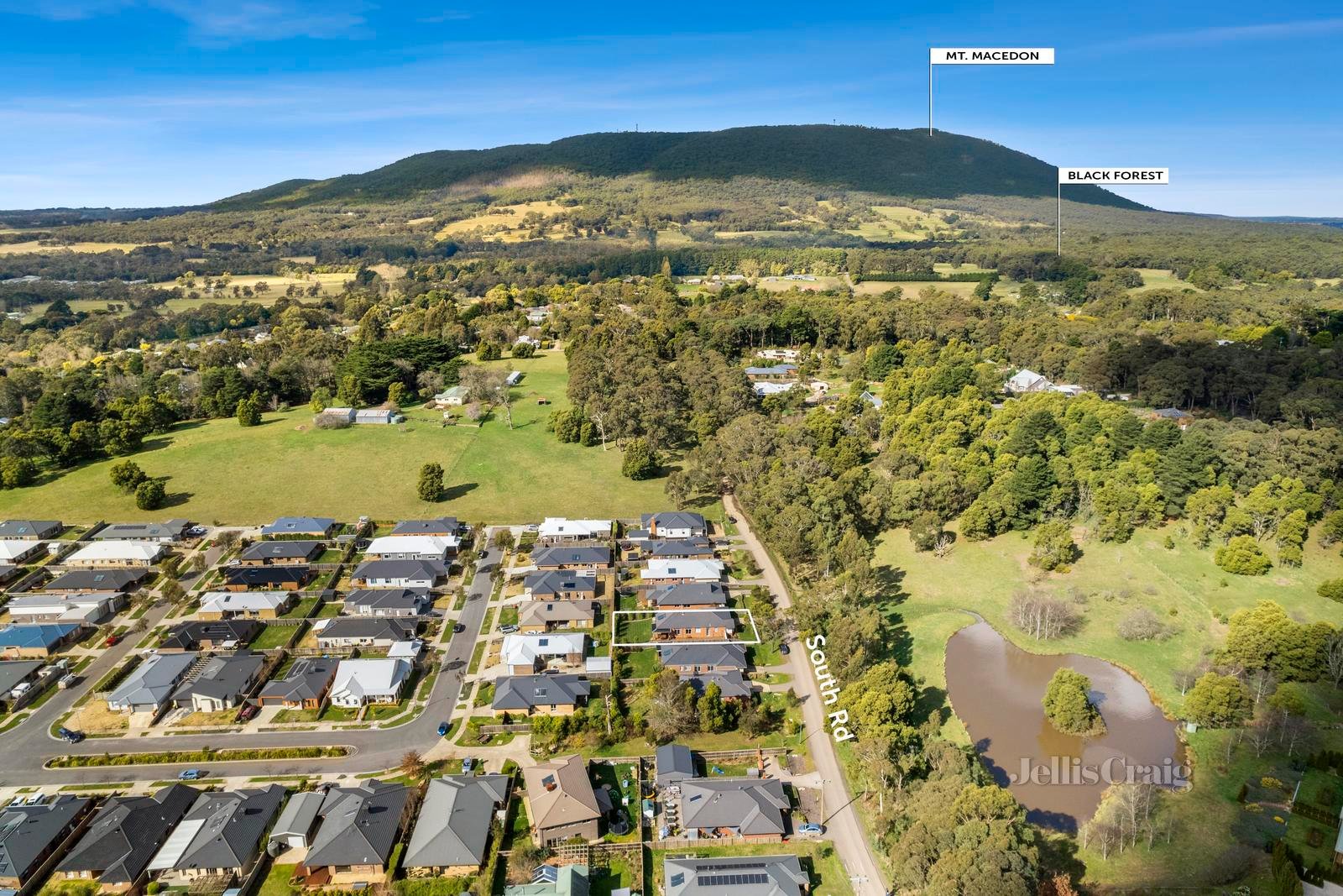 39 South Road, Woodend image 17