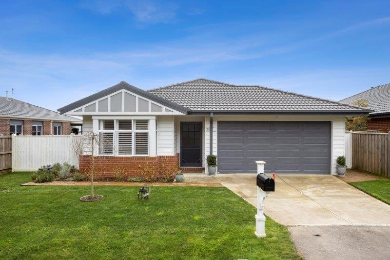 39 South Road, Woodend image 1