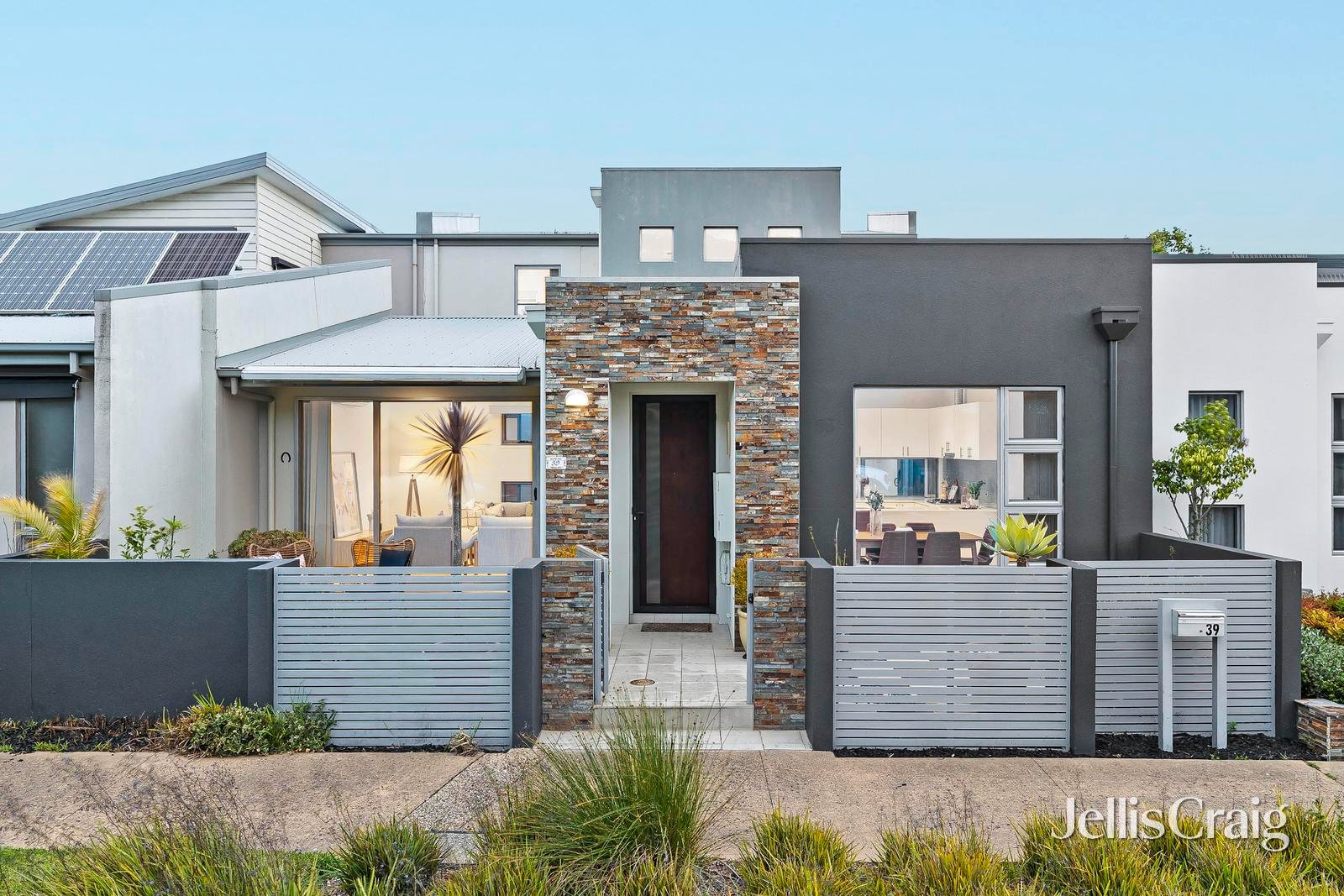 39 Spinnaker Terrace, Safety Beach image 1