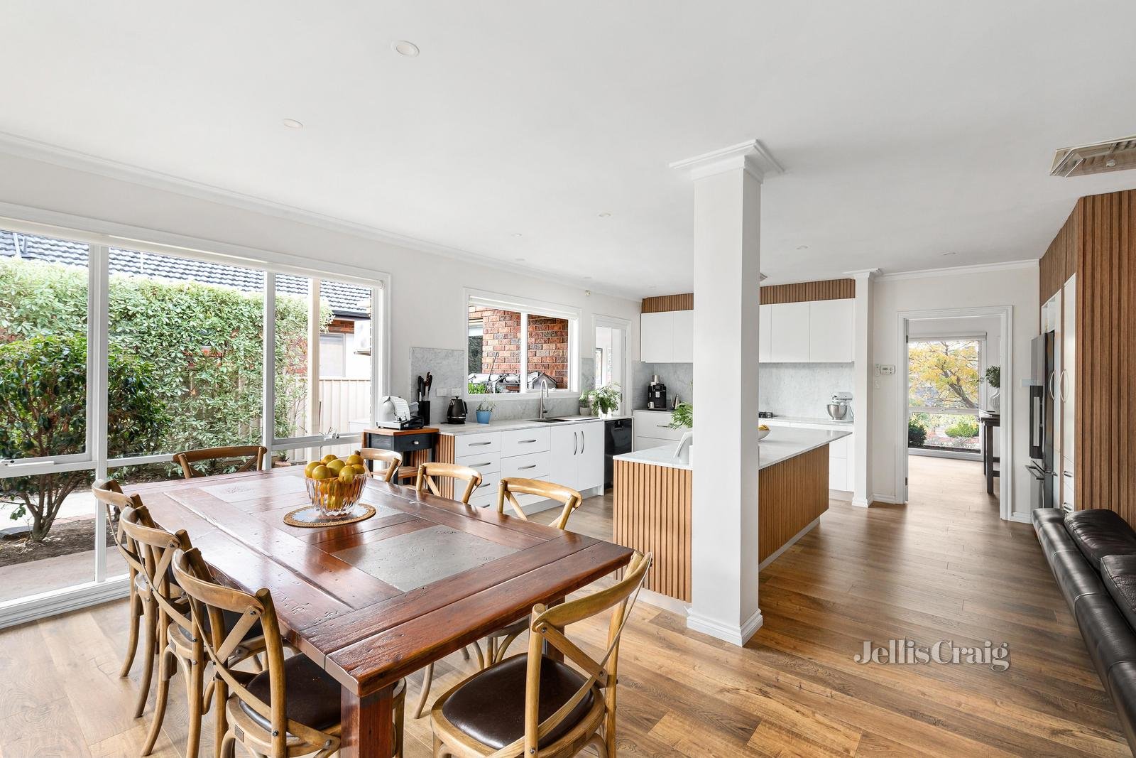 39 Symon Crescent, Greensborough image 5