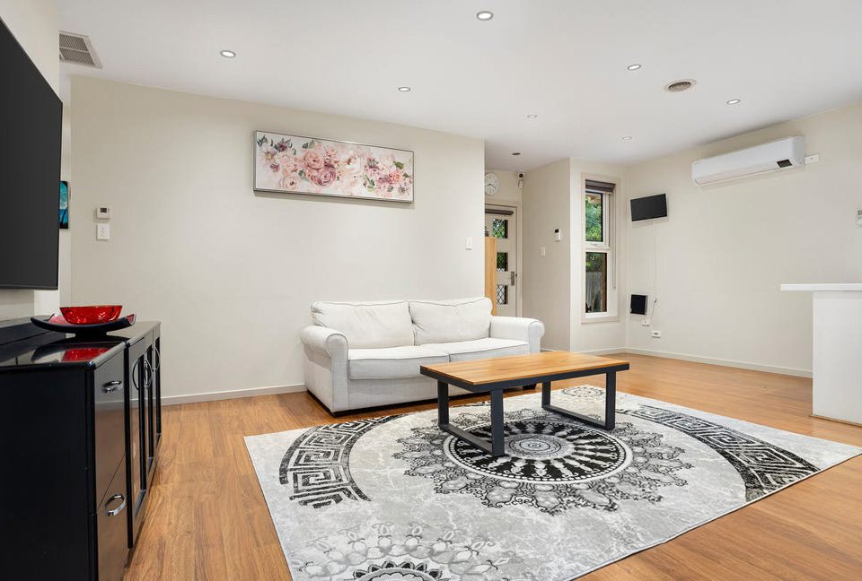 3/9 The Birches, Doveton image 4