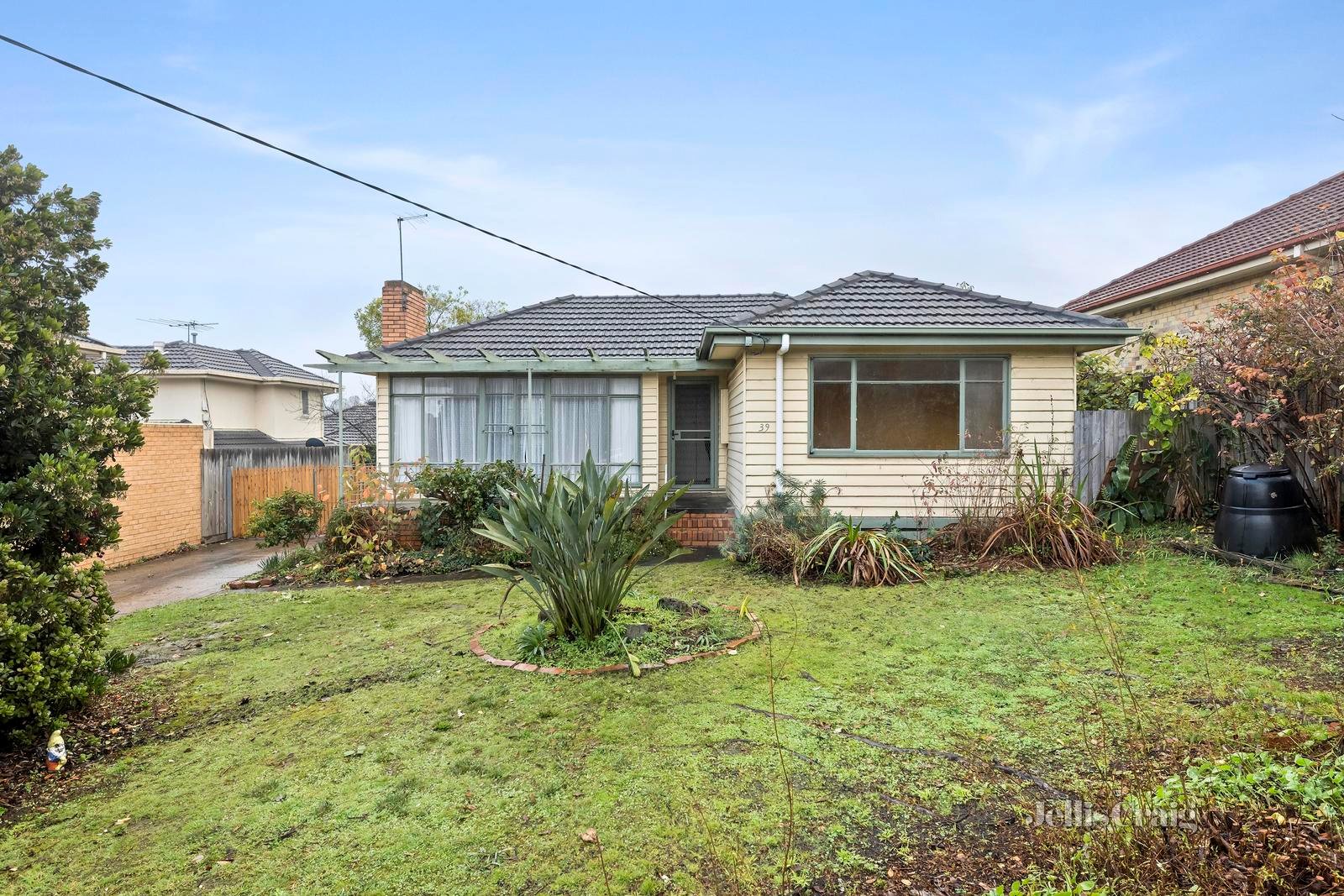 39 Thea Grove, Doncaster East image 2