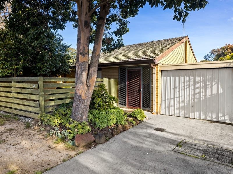 Property Gallery Thumbnail 8