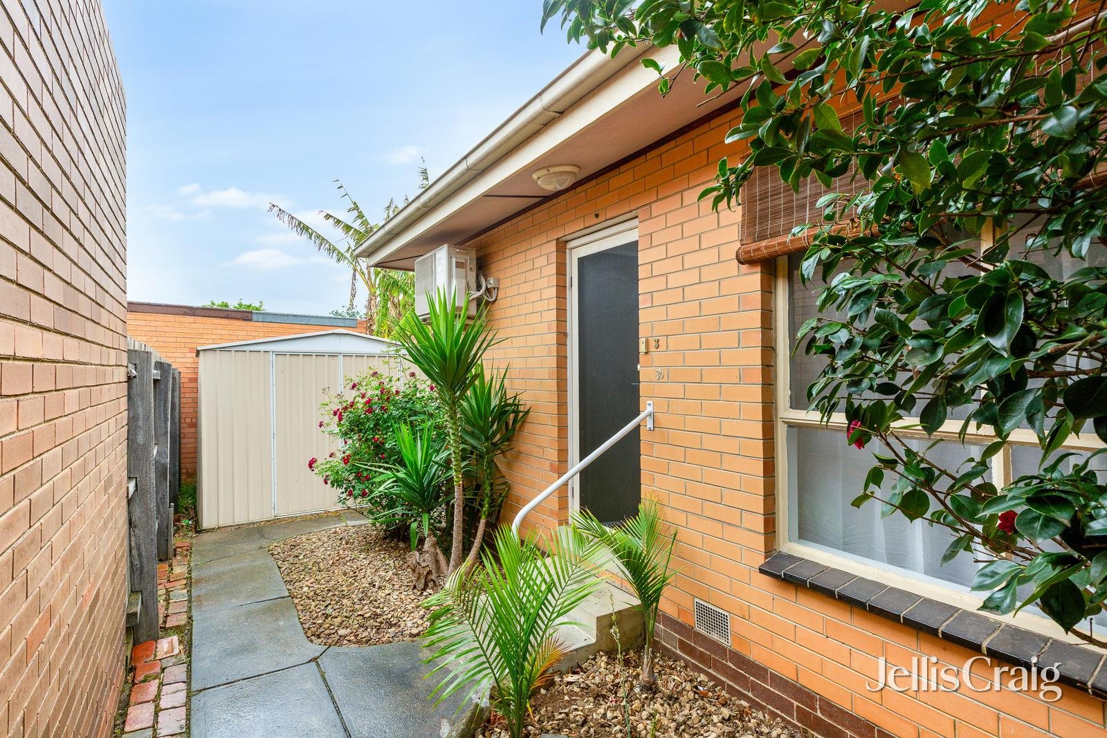 3/9 Waveney Street, St Albans image 4