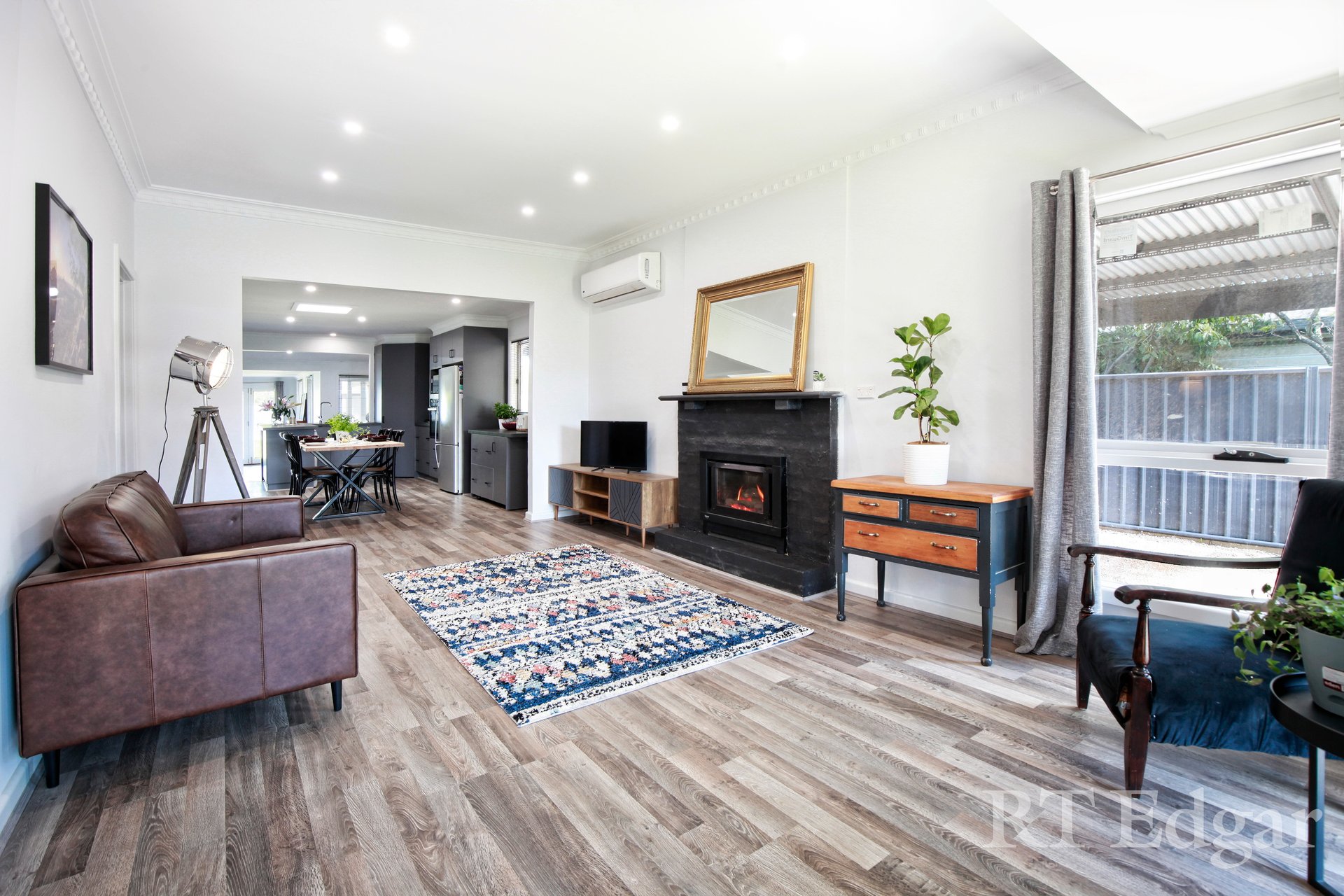 Property Gallery Thumbnail 9