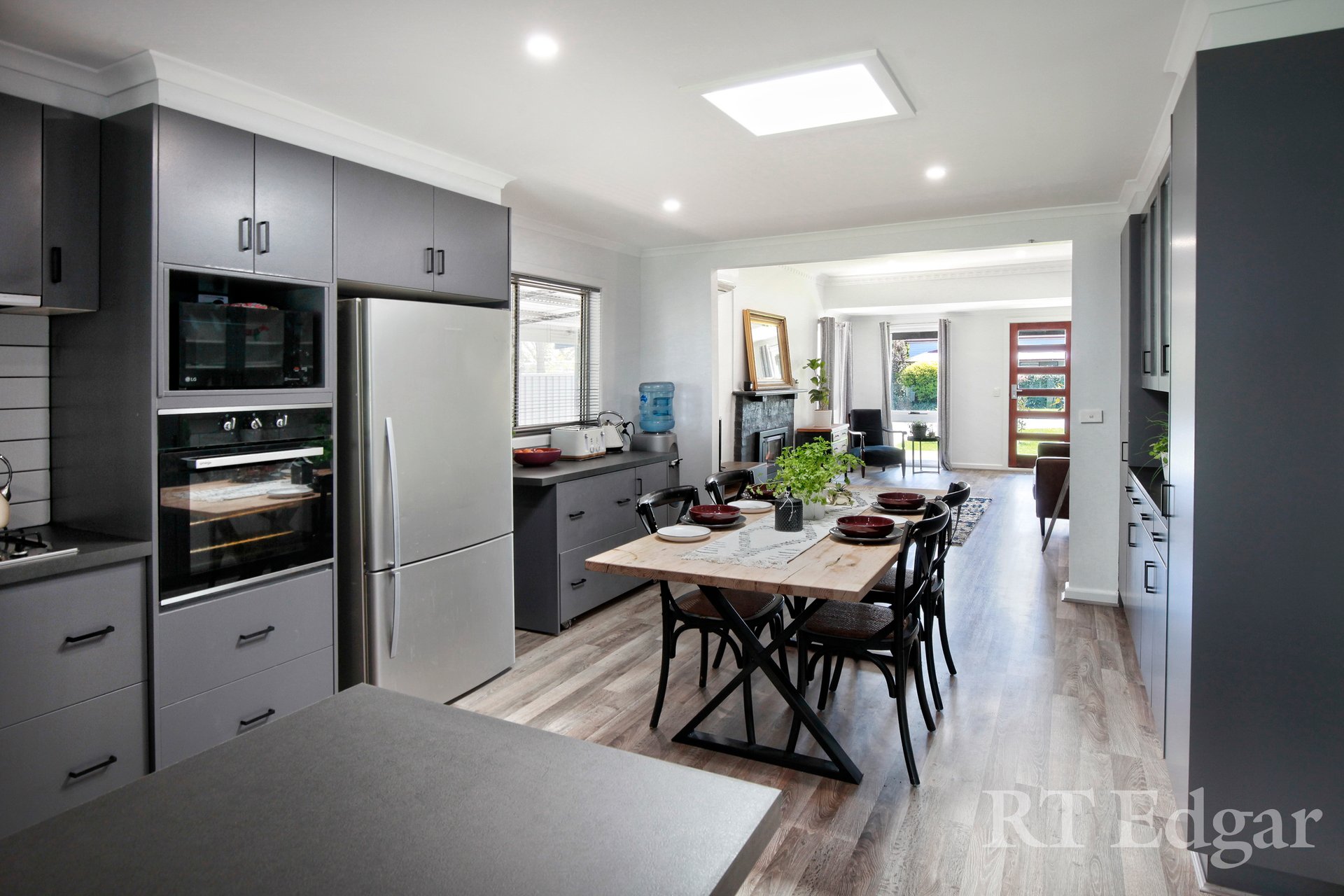 Property Gallery Thumbnail 13