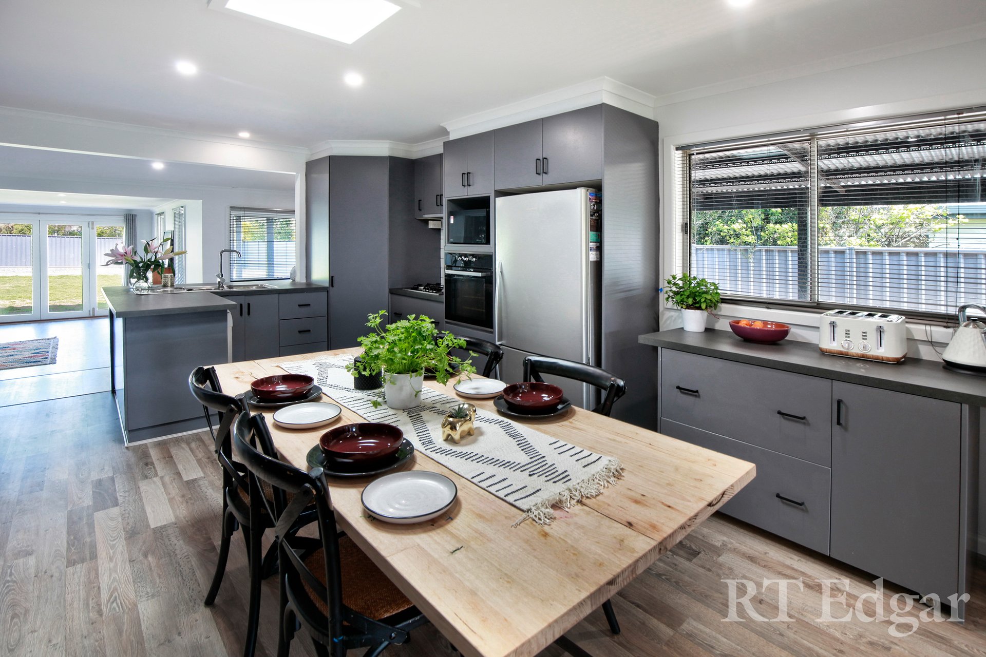 Property Gallery Thumbnail 15