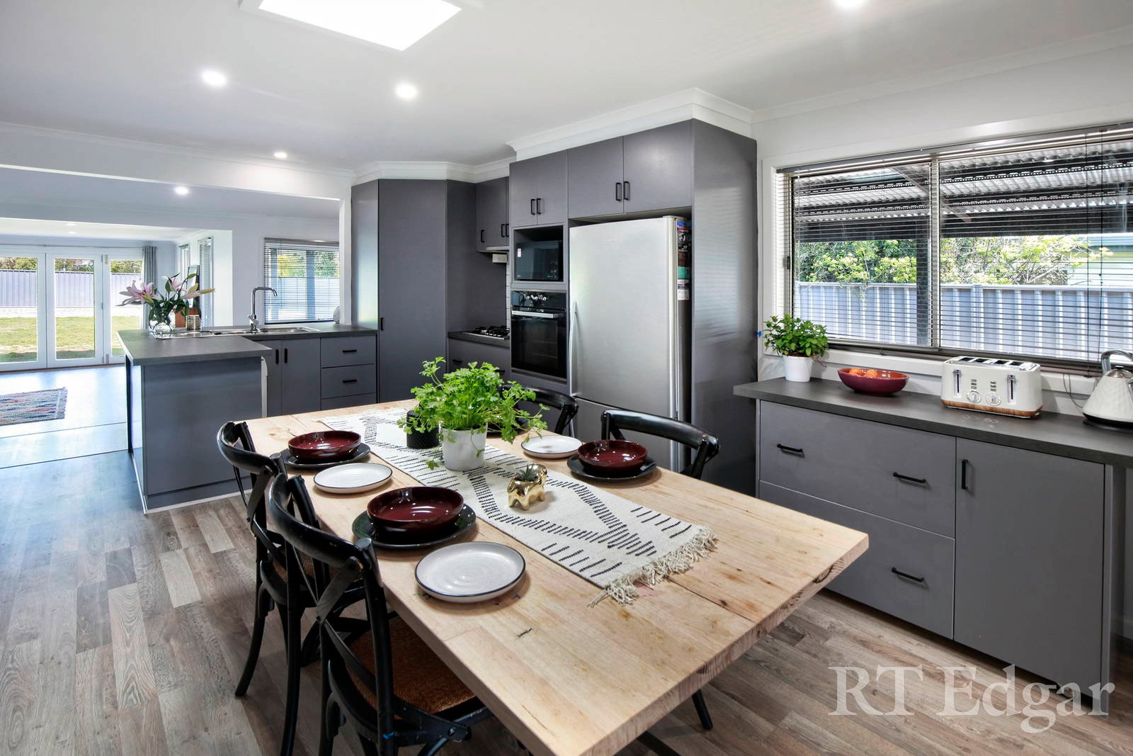 Property Gallery Thumbnail 2