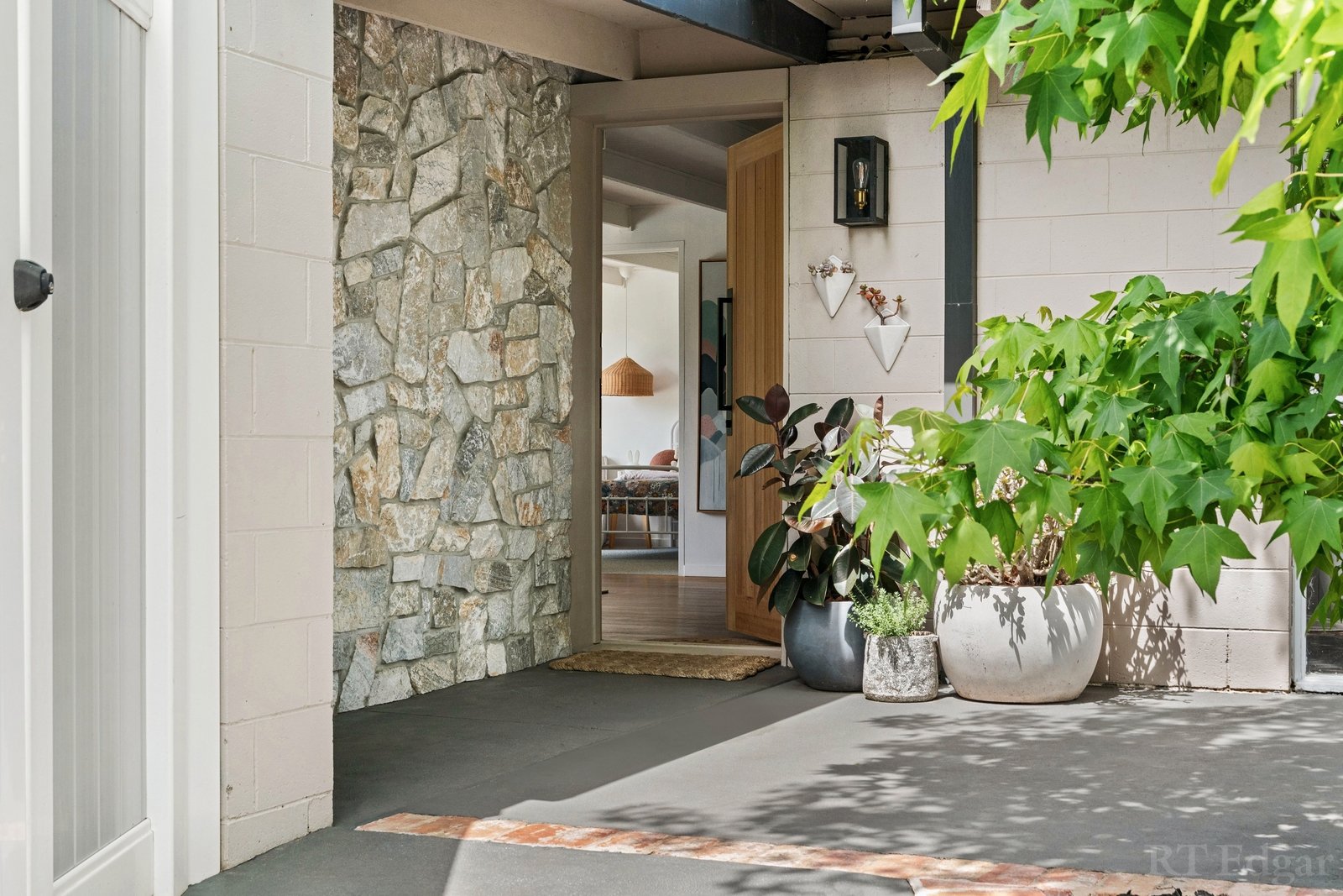 Property Gallery - Main Image