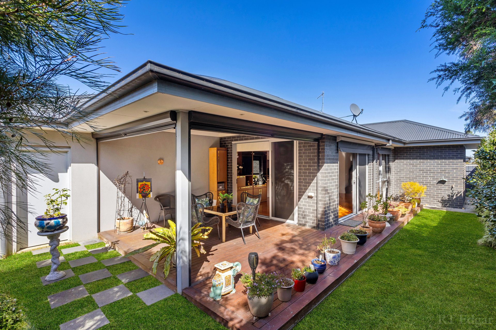 Property Gallery Thumbnail 10