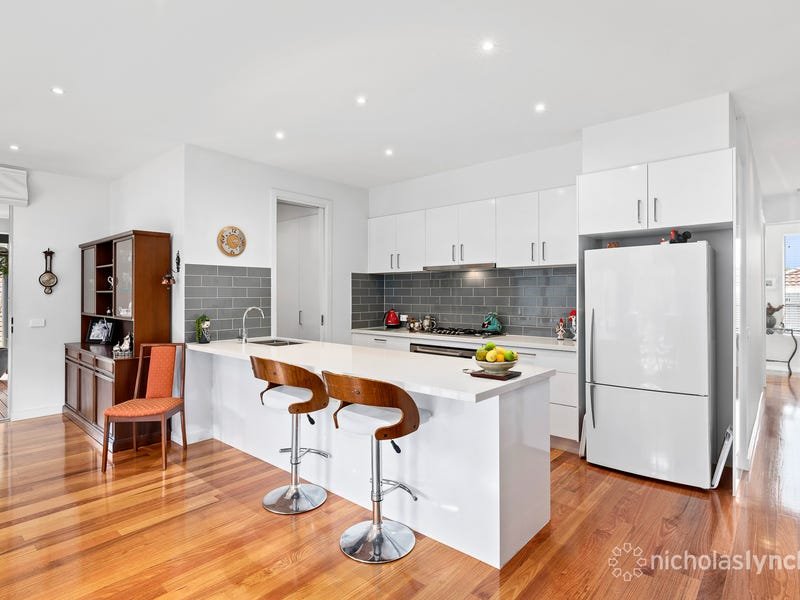 Property Gallery Thumbnail 2