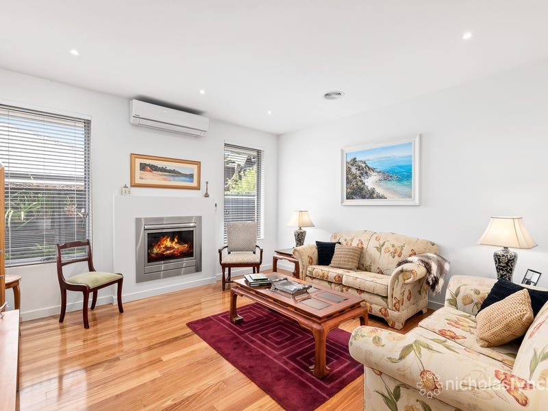 Property Gallery Thumbnail 3