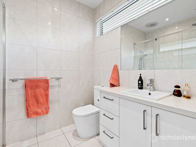 Property Gallery Thumbnail 7