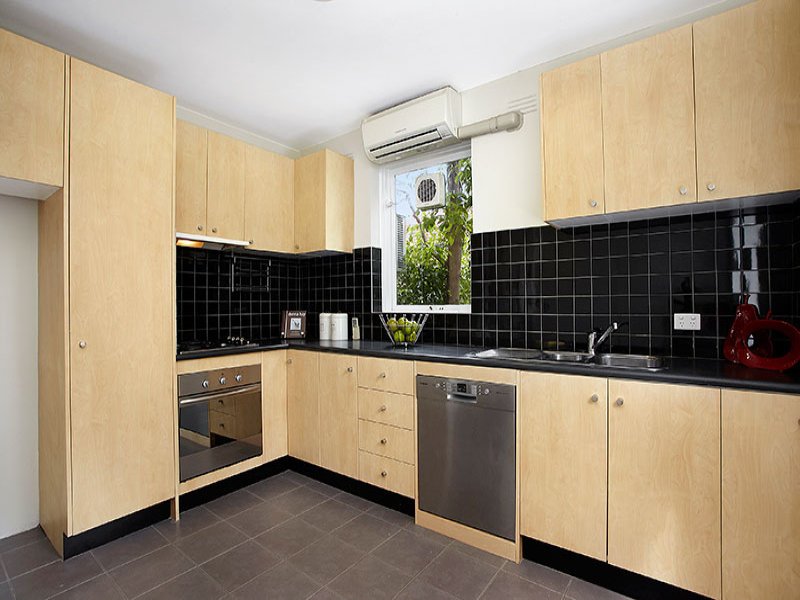 3/90 Liddiard Street, Hawthorn image 5