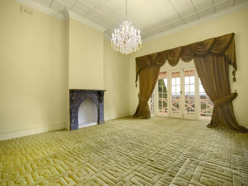 Property Gallery Thumbnail 3