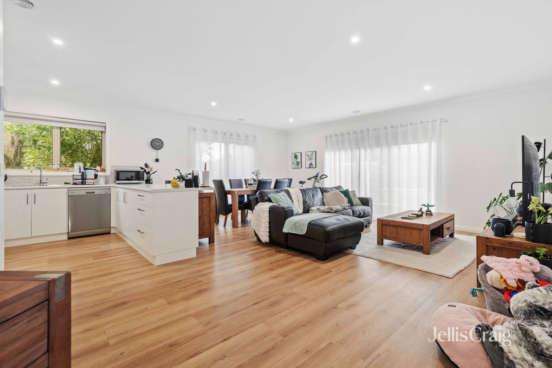 3/904 Talbot Street South, Redan image 2