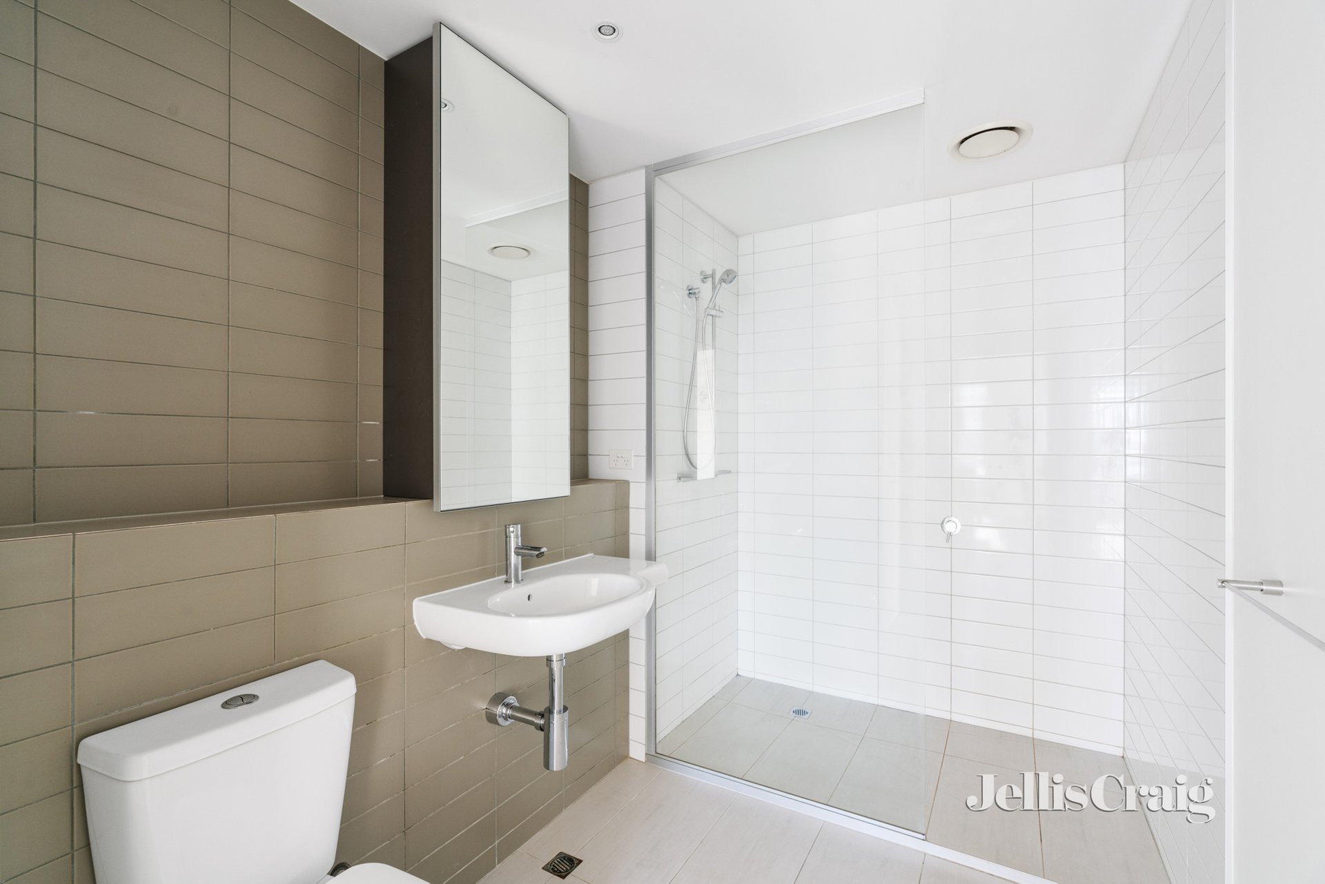 3905/200 Spencer Street, Melbourne image 7