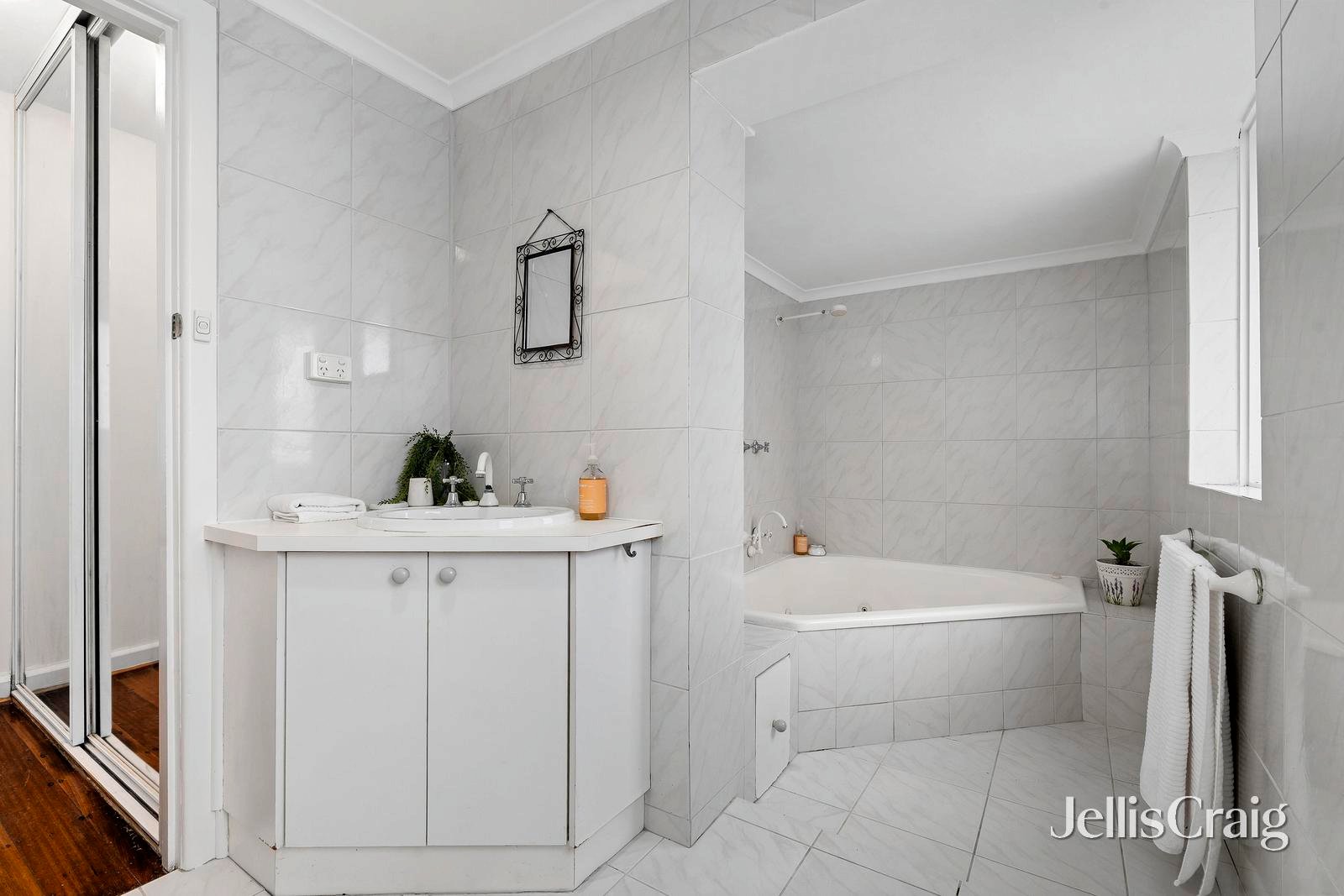 3/91 Ormond Road, Elwood image 9