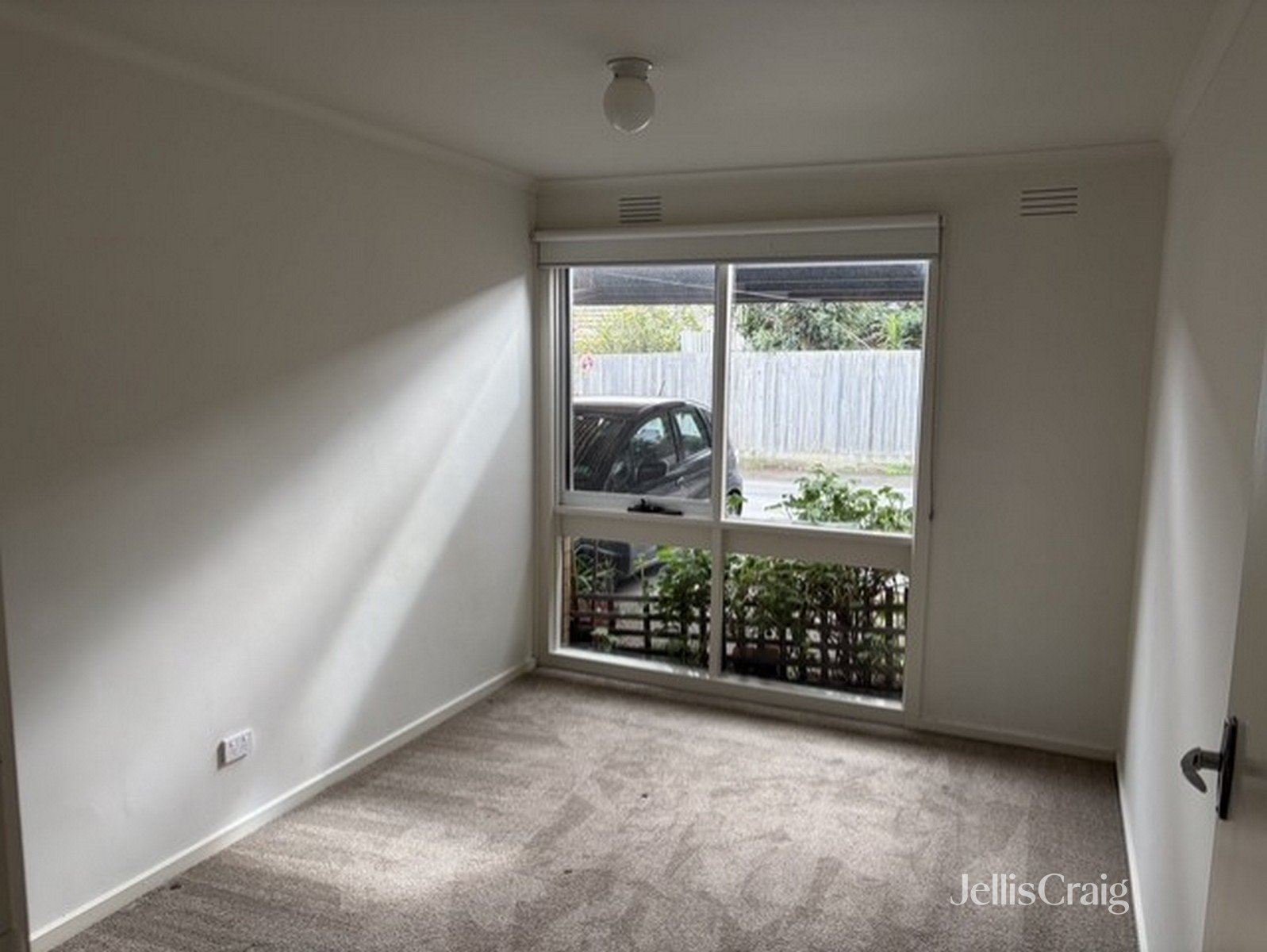 3/91 Pine Street, Reservoir image 3