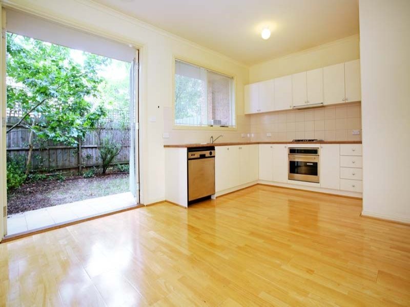 3/92-94 Carrington Road, Box Hill image 2