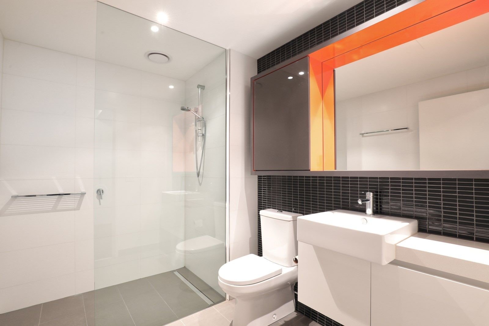 3/92 Cade Way, Parkville image 4