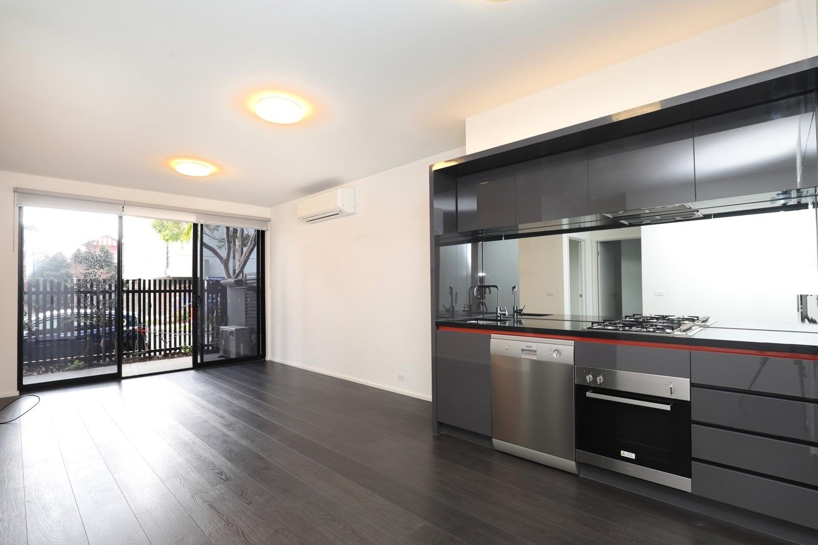3/92 Cade Way, Parkville image 2