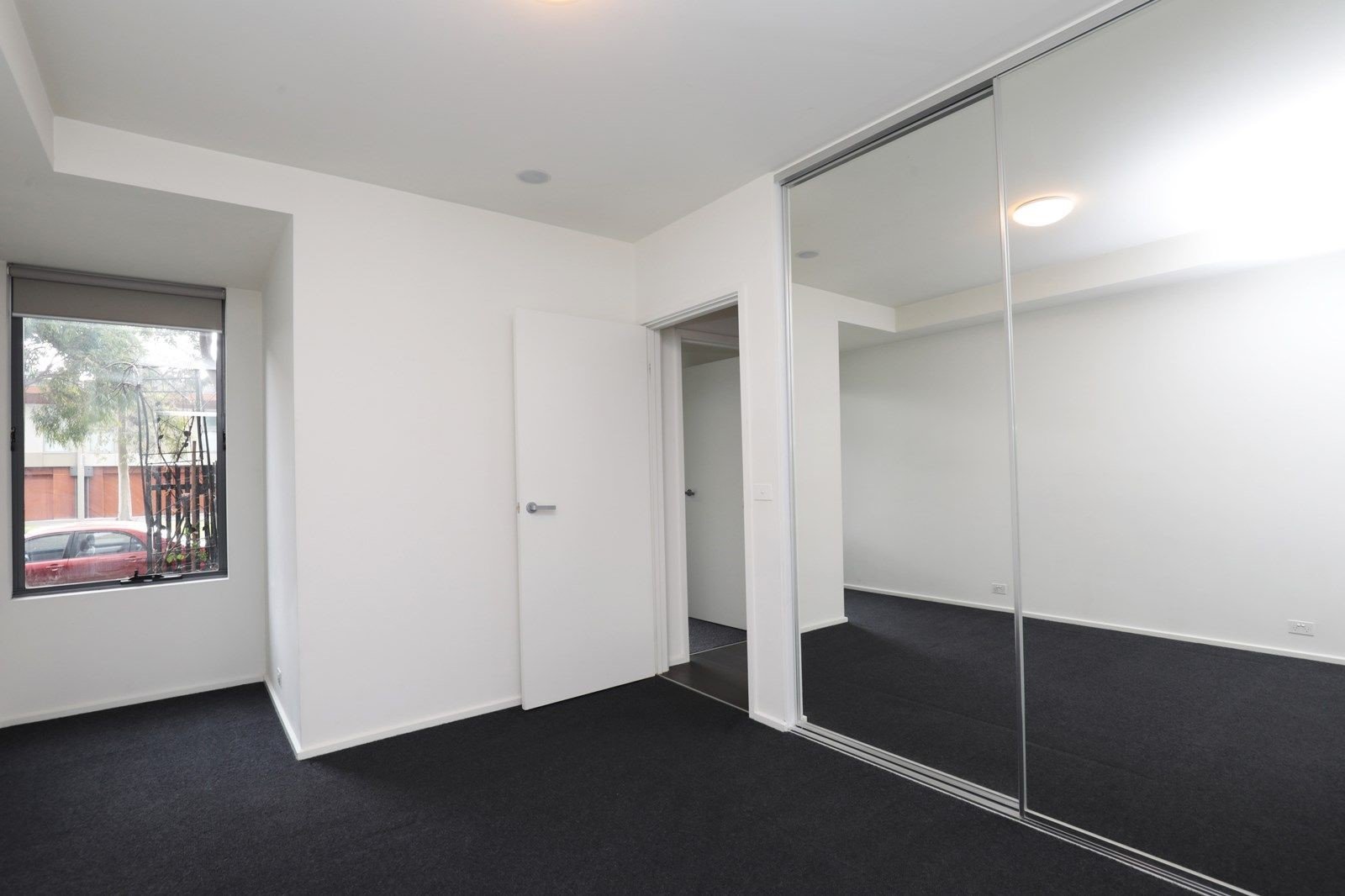 3/92 Cade Way, Parkville image 3