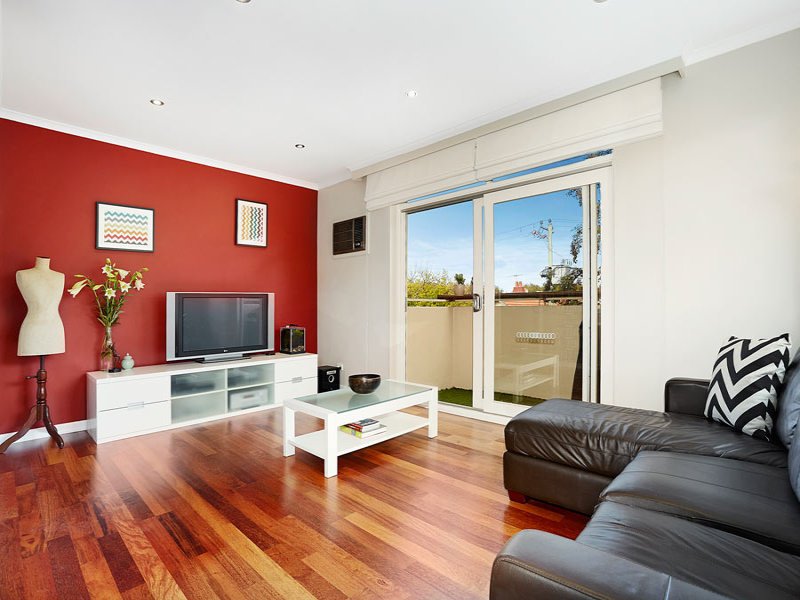 3/92 Mitford Street, Elwood image 4