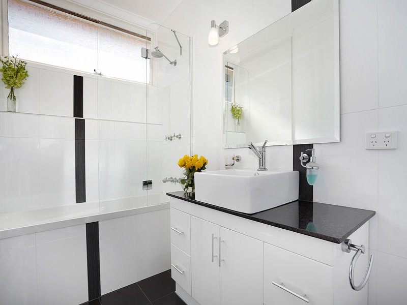3/92 Mitford Street, Elwood image 8