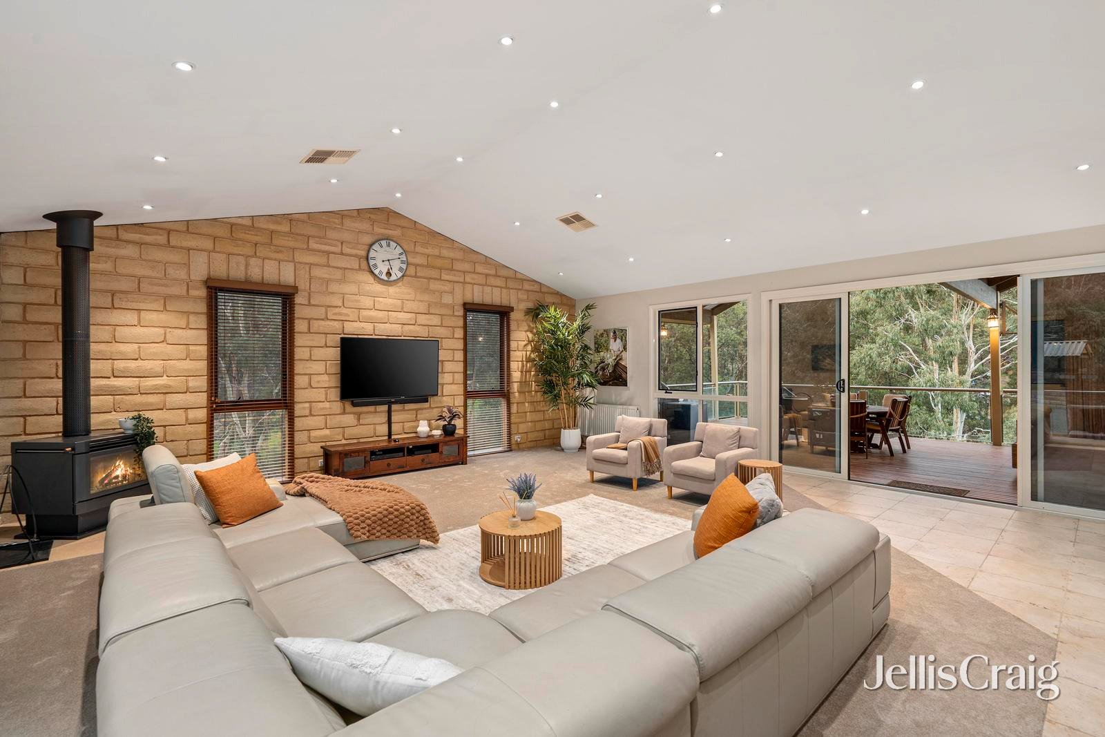 392 Old Warrandyte Road, Ringwood&nbsp;North image 2