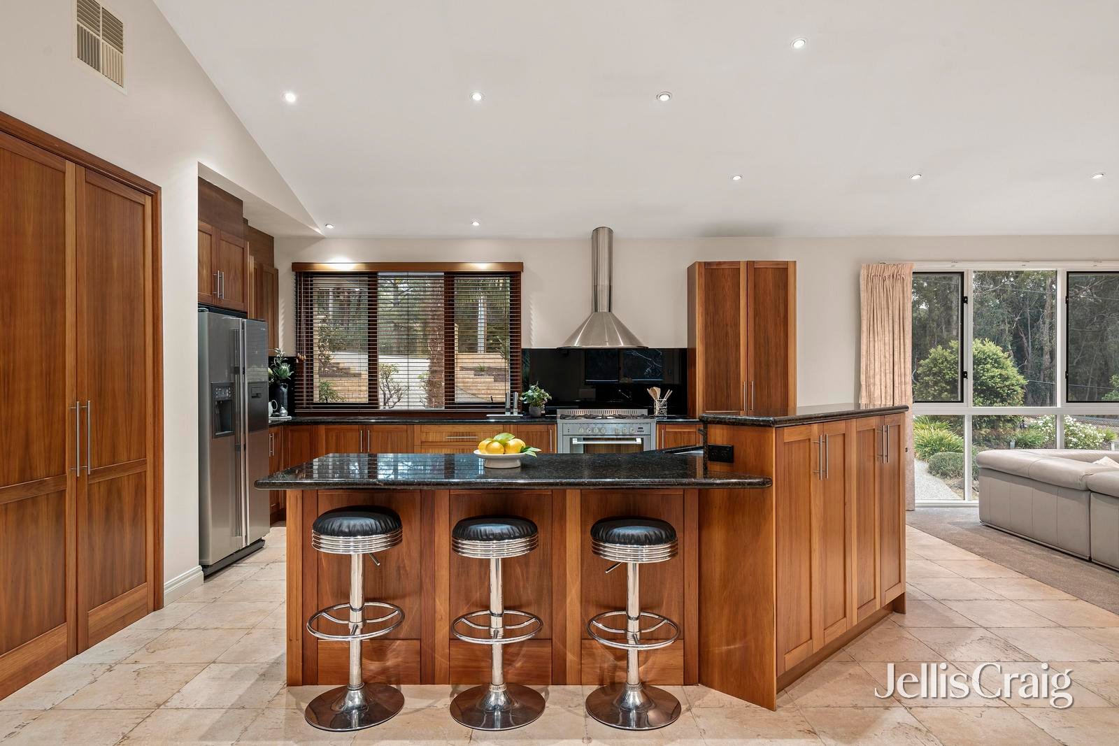 392 Old Warrandyte Road, Ringwood&nbsp;North image 9
